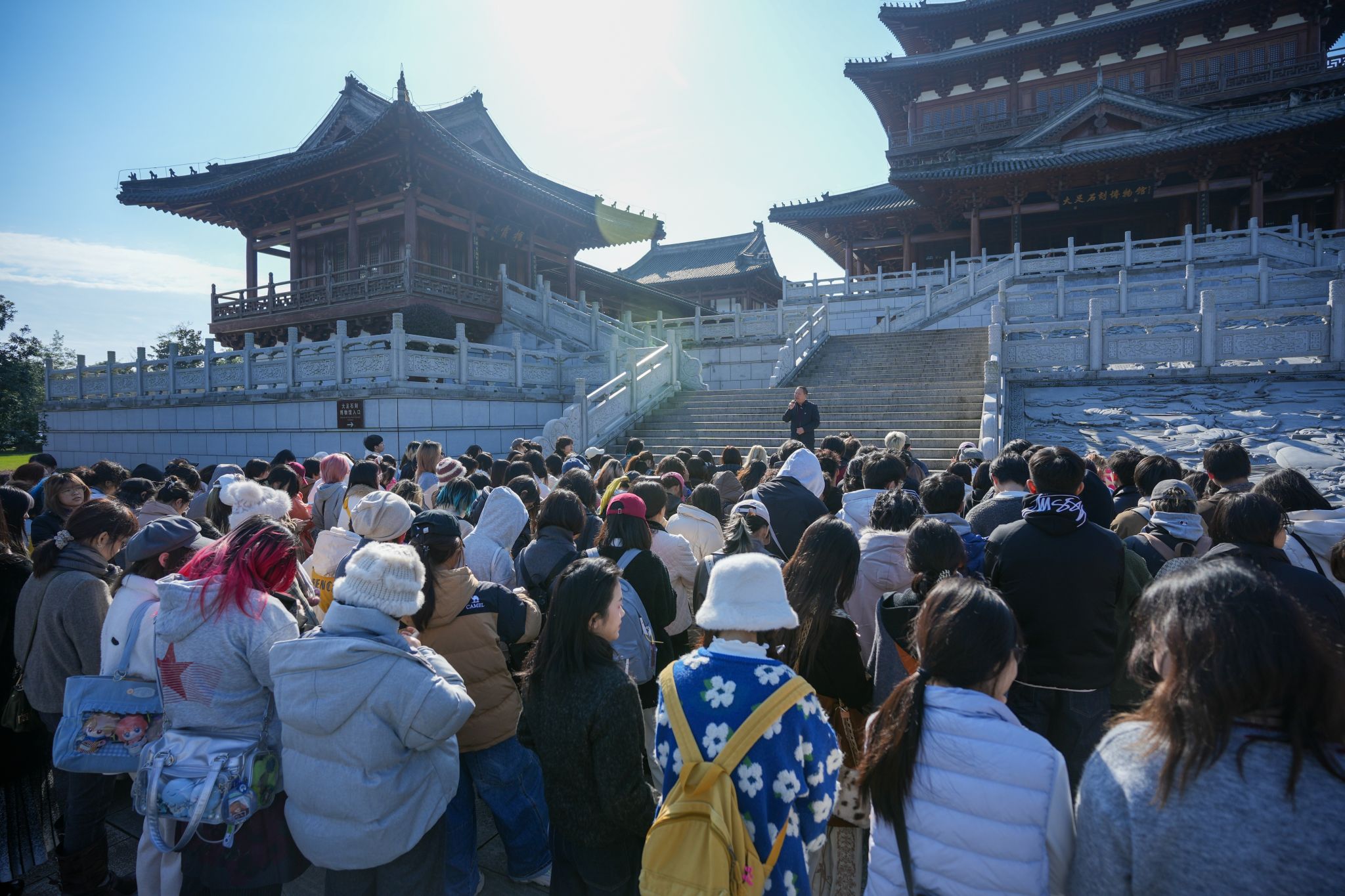 体悟四中全会中的“文化传承与创新”——马克思主义学院组织学生赴大足开展习近平文化思想实践教学活动